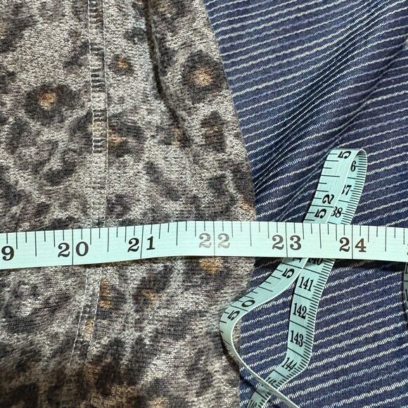 Maurices Gray Leopard Print Cowl Neck Pullover Sweater Women’s XS Cozy Fall - Picture 7 of 8